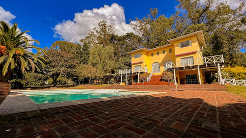 Venta Importante Posada En Sierra De Los Padres