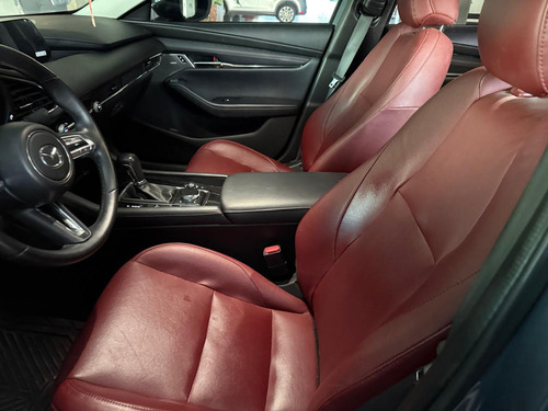 Mazda 3 2023 Signature Credito
