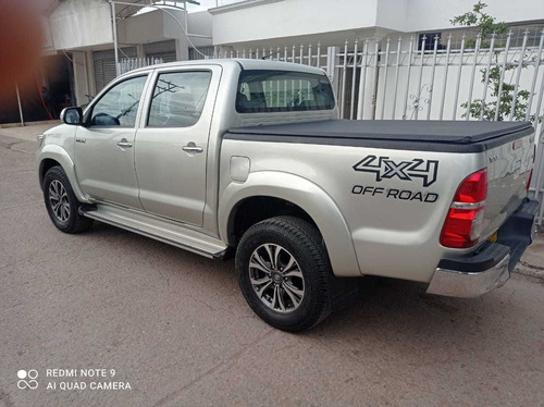 Toyota Hilux 2.7 A Gasolina Mecanica 4x4 Y Bajo