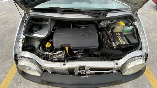 Imagen 9 de 18 de Renault Twingo Authentique