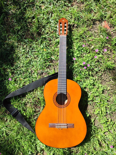 Guitarra Yamaha C40 + Funda + Correa