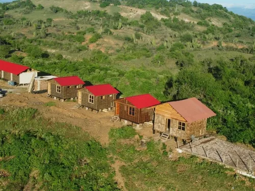 Vendo O Permuto Hermoso Hostal Junto Al Desierto De La Tatacoa