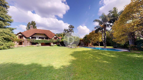 Imagen 6 de 28 de Espectacular Casa En La Mejor Zona De Las Lomas De San Isidro
