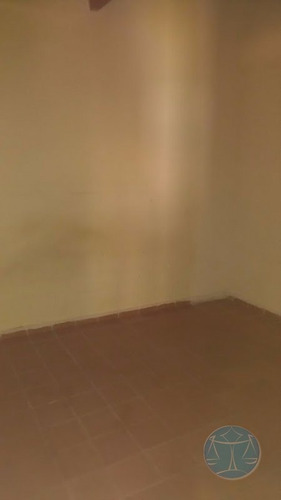 Imagem 3 de 7 de Casa Com 2 Quartos No Alecrim - L-4281