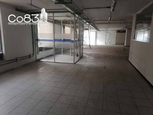 Renta -  Oficina - Mariano Escobedo  -  700 M2 - Piso 1