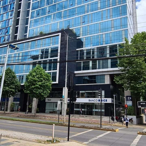 Bodega En Edificio Costanera Av. Prat Concepción