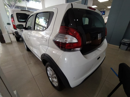 Imagen 9 de 25 de Fiat Mobi 1.0 Easy Pack Top Live On 0km 2022 Stock Fisico