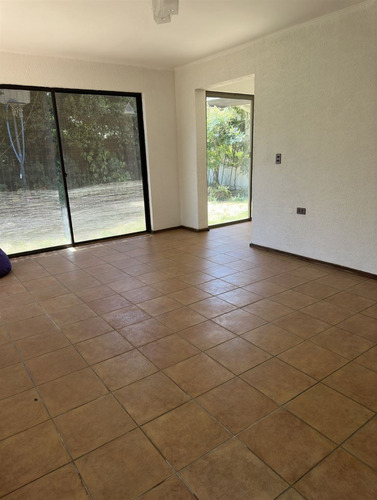 Casa Y Local Com. En Venta Quilamapu De 4 Dorm. En Chillán