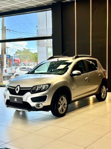 Renault Sandero Stepway 1.6 Privilege 105cv