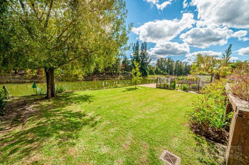 Imagen 7 de 30 de Casa En Venta En Los Castores