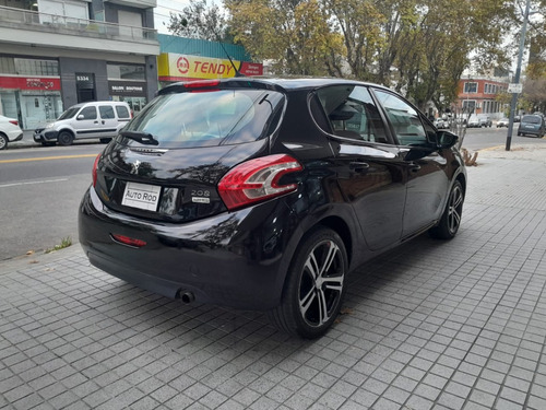 Peugeot 208 1.5 Allure Touchscreen