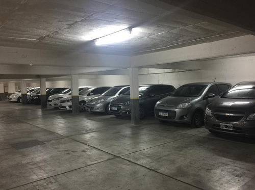 Imagen 11 de 12 de Cochera | Alberdi, Juan B., Av. 233