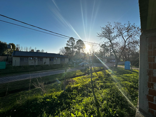 Casa Quinta A Terminar En Amplio Terreno Villa Rosa