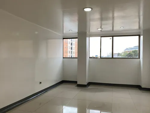 Consultorio En Arriendo En Chico Norte. Cod A14824