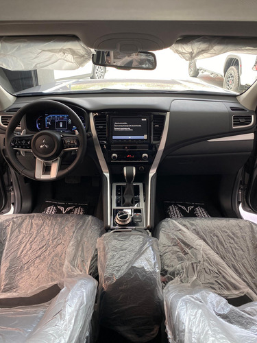 Mitsubishi Montero Sport P-lne 2025