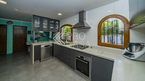 Casa Vende/jardin La Dehesa