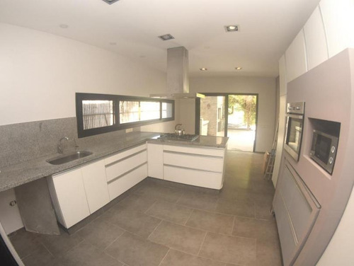 Imagen 12 de 15 de Espectacular Casa Super Moderna En Lomas De La Tahona