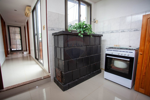 Imagen 7 de 30 de Casa 4 Dorm. Venta Malvin Barbacoa Cerrada Fondo