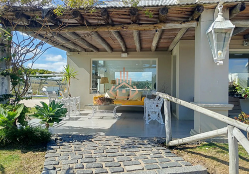 Casa A La Venta En Laguna Del Sauce Ojo De Agua
