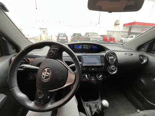 Toyota Etios 1.5 Platinum
