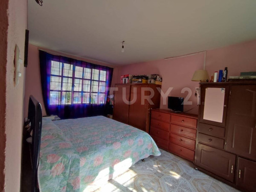 Venta Casa En Emiliano Zapata, Los Olivos, Tláhuac.