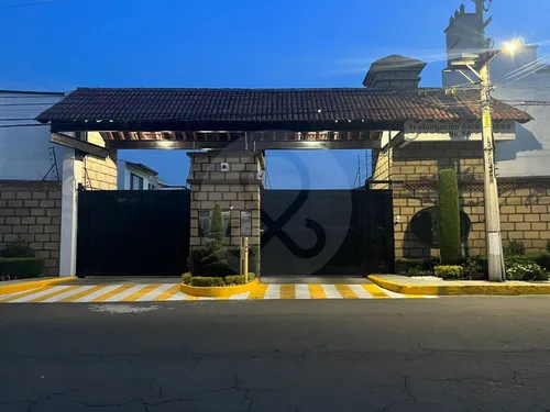 Casa En Venta En Metepec Residencial Santa Cecilia Iii