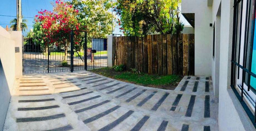 Imagen 3 de 13 de Casa Ph En Venta En Ituzaingo Norte