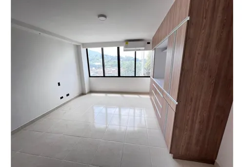 Venta De Apartamento De 231mt2 En Miraflores, Oeste De Cali, 7231.