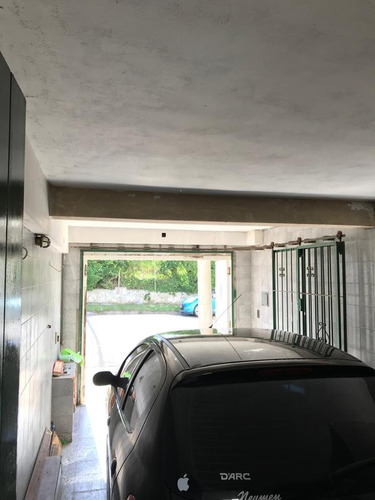 Imagen 11 de 17 de Chalet Cuatro Ambientes Con Dependencia De Servicio