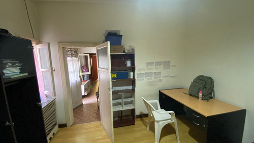 Casa + Dos Dptos Barrio 9 De Julio
