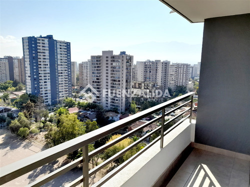 Depto En Venta De 3d/2b + Est + Bod Metro Ciudad Del