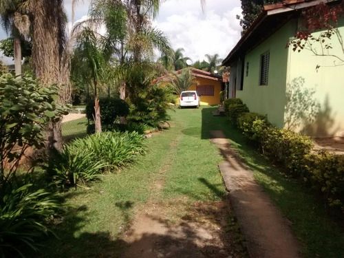 Encantadora Chácara Em Ibiúna.