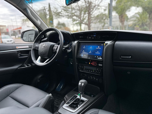 Toyota SW4 2.8 TDI SRX 7As 4x4 6At