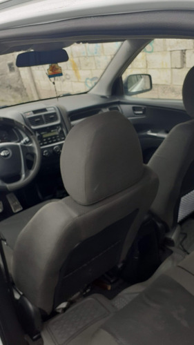 Se Vende Kia Sportage Gris Blanco 2.0 5p 4x2 Tm
