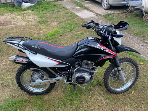 Imagen 2 de 17 de Honda Xr 150l Cross Enduro