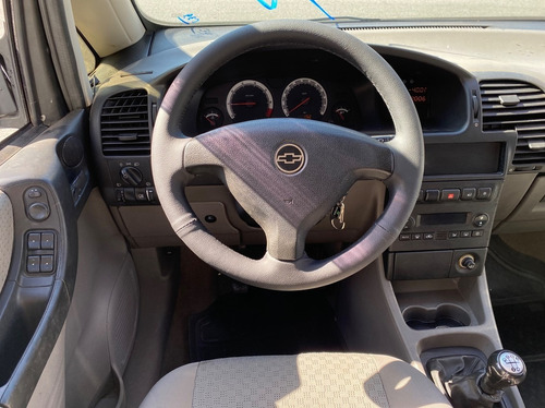 Imagem 7 de 12 de Chevrolet Zafira 2.0 Mpfi Comfort 8v 2011
