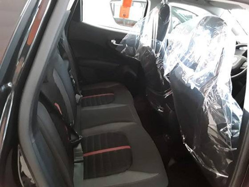 Imagem 3 de 9 de Fiat Toro 1.8 16v Evo Flex Freedom At6