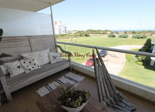 Imagen 14 de 20 de Venta Apartamento En Playa Brava , 2 Dormitorios Con Vista Al Mar