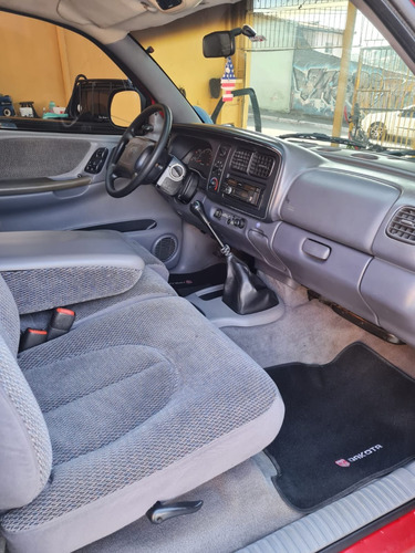 Dodge Dakota 3.9 Sport 2p
