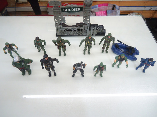 Lote Bonecos Militares / Set / Barco Da Chap Mei (Usado)