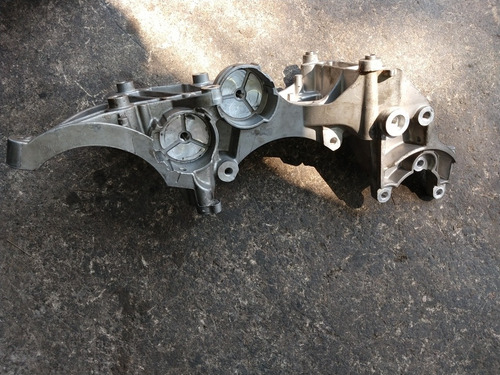 Base De Alternador Y Compresor Jetta Mk6 Motor 2.5 (Usado)