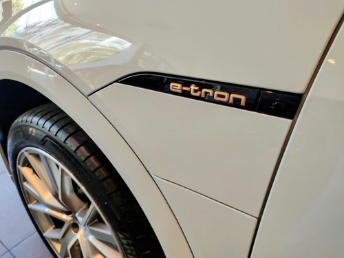 Imagen 4 de 25 de Audi Q8 2023 Nuevo Etron E-tron Sportback Q7 Rsq8 2022 0km