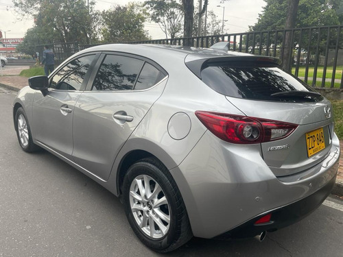 Mazda 3 Touring 2.0