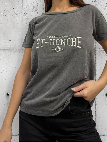 Remera Algodón Palabra Bordada Mujer Nylon