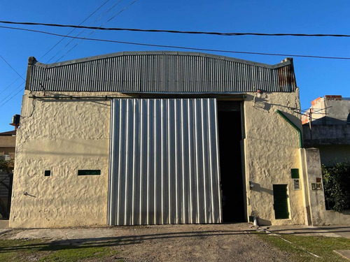 Imagen 2 de 6 de Se Vende Galpón De 10 Metros X 25 De Profundidad