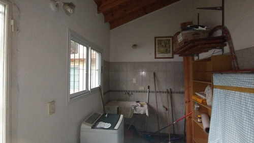Imagen 7 de 20 de Casa Con Parque En Calle Gluck