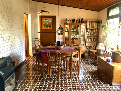 Imagen 3 de 6 de Casa En Venta De 5 Dormitorios En Providencia