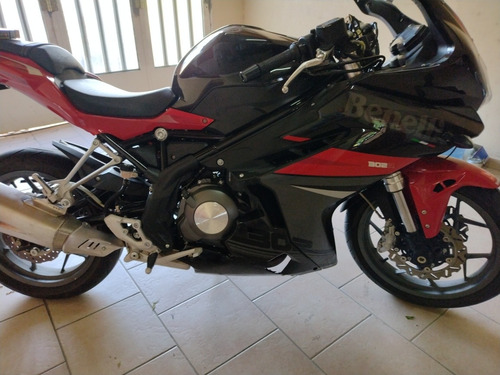 Benelli 302 R