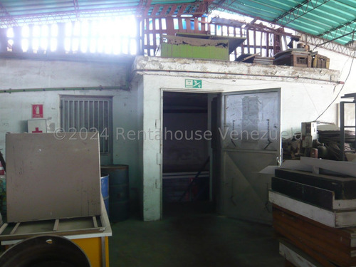 Edificio Industrial Mls #25-1311 Ng