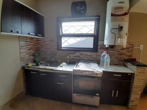 Chalet Cuatro Ambientes. Zona Makro